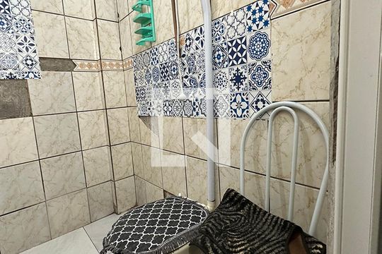 Banheiro  de casa para alugar com 4 quartos, 140m² em Scharlau, São Leopoldo