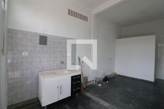 Cozinha  de casa para alugar com 1 quarto, 26m² em Vila Prado, São Paulo