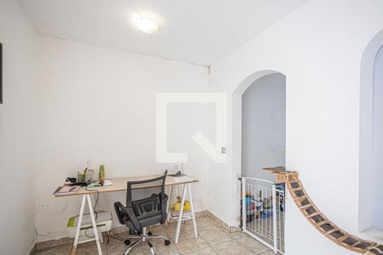 Escritório de casa à venda com 5 quartos, 350m² em Rochdale, Osasco
