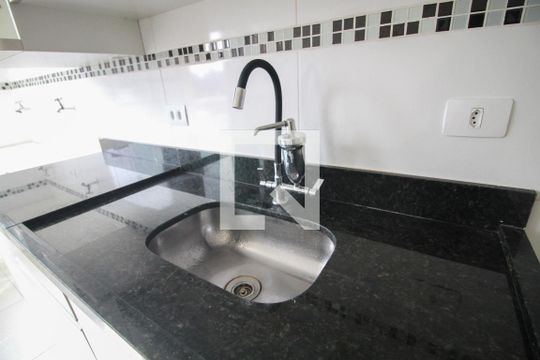 cozinha de apartamento para alugar com 2 quartos, 46m² em Vila Dom Pedro Ii, São Paulo