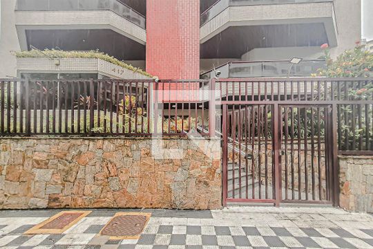 Fachada do Prédio de apartamento para alugar com 4 quartos, 276m² em Pitangueiras, Guarujá