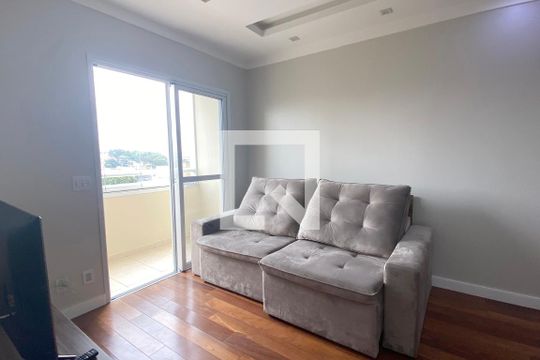 Sala de apartamento para alugar com 3 quartos, 70m² em Jardim Paraiso, Barueri
