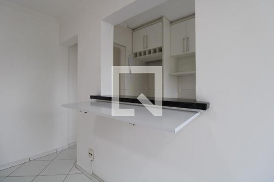 Cozinha de apartamento para alugar com 1 quarto, 50m² em Centro, Campinas