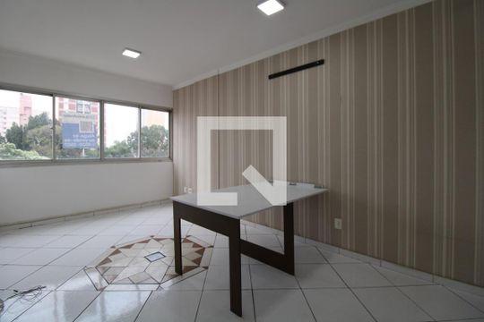 Sala de apartamento para alugar com 1 quarto, 50m² em Centro, Campinas