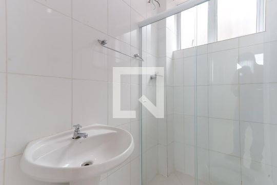 Banheiro de apartamento para alugar com 1 quarto, 50m² em Vila Maria, São Paulo
