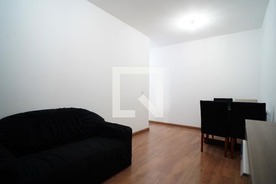 Sala de apartamento para alugar com 2 quartos, 60m² em Vila Hortência, Sorocaba