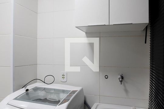 Área de Serviço de apartamento para alugar com 2 quartos, 60m² em Vila Hortência, Sorocaba