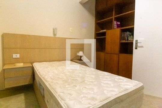 Quarto 1 de casa à venda com 2 quartos, 76m² em Água Branca, São Paulo