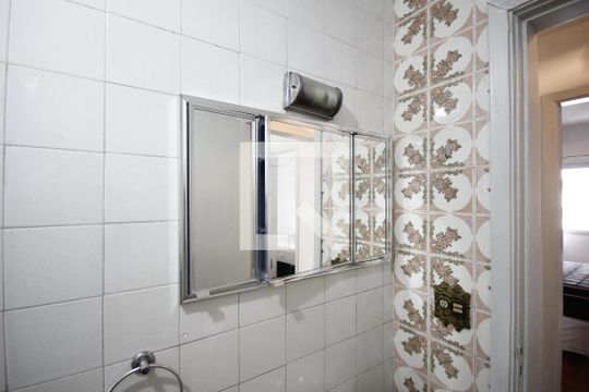 Banheiro de apartamento para alugar com 2 quartos, 70m² em Vila Mariana, São Paulo