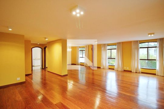 Apartamento para alugar com 4 quartos, 458m² em Vila Morumbi, São Paulo
