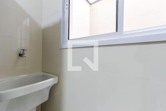 Área de Serviço de apartamento para alugar com 2 quartos, 40m² em Vila Gustavo, São Paulo