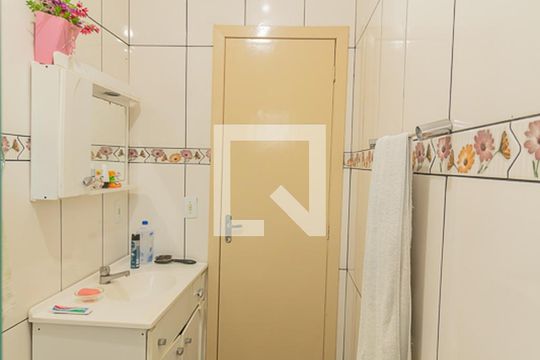 Banheiro  de casa à venda com 3 quartos, 140m² em Feitoria, São Leopoldo