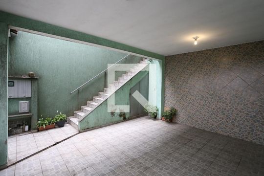 Garagem de casa à venda com 3 quartos, 120m² em Jardim Eliane, São Paulo