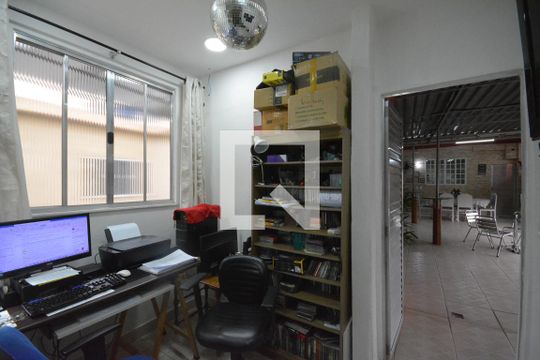 Quarto de Serviço de apartamento à venda com 3 quartos, 200m² em Penha, Rio de Janeiro