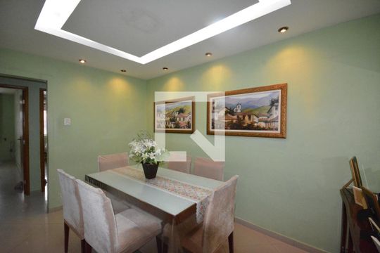 Sala de apartamento à venda com 3 quartos, 200m² em Penha, Rio de Janeiro