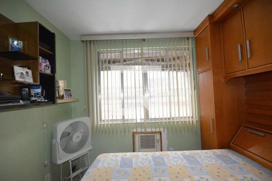 Quarto 1 de apartamento à venda com 3 quartos, 200m² em Penha, Rio de Janeiro