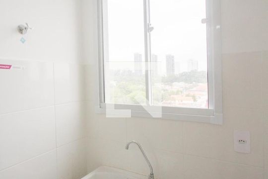 Área de Serviço de apartamento para alugar com 2 quartos, 34m² em Santo Amaro, São Paulo