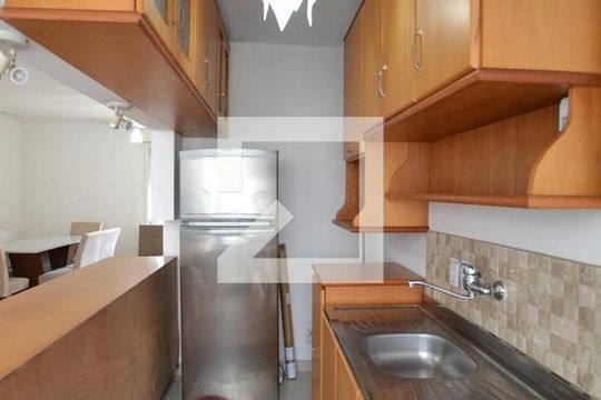 Cozinha de apartamento à venda com 3 quartos, 90m² em Azenha, Porto Alegre