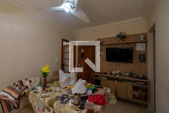 Sala de apartamento à venda com 2 quartos, 70m² em Cavalhada, Porto Alegre