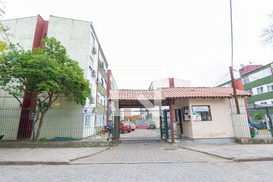 Fachada de apartamento à venda com 2 quartos, 70m² em Cavalhada, Porto Alegre