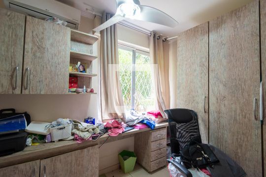Quarto 1 de apartamento à venda com 2 quartos, 70m² em Cavalhada, Porto Alegre