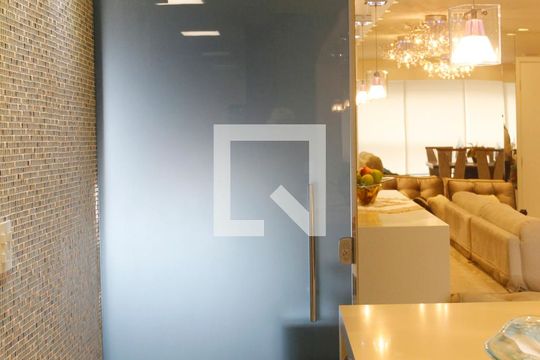 Cozinha de apartamento para alugar com 3 quartos, 125m² em Jardim São Caetano, São Caetano do Sul