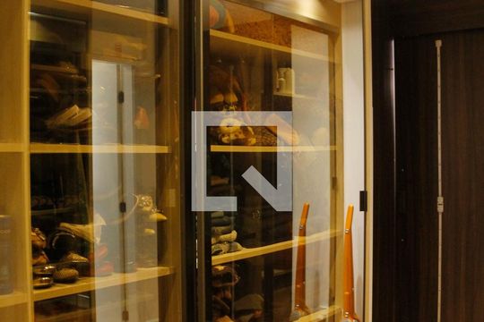 Closet de apartamento para alugar com 3 quartos, 125m² em Jardim São Caetano, São Caetano do Sul
