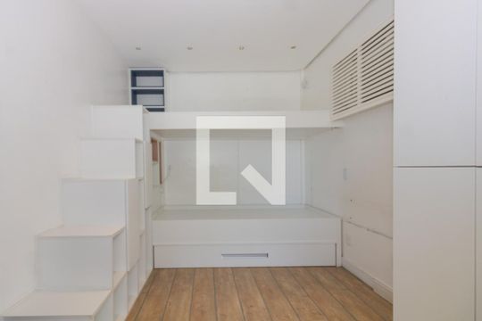 Quarto Suíte de apartamento à venda com 2 quartos, 90m² em Independência, Porto Alegre
