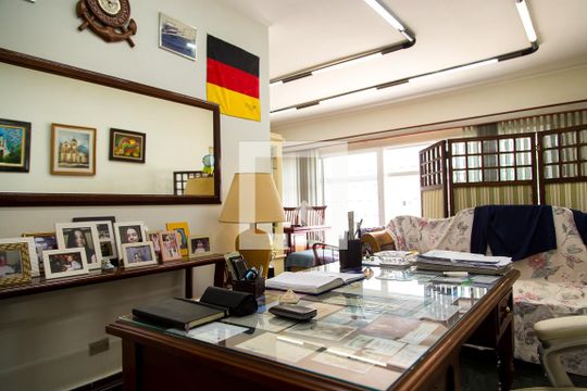 Sala de casa para alugar com 3 quartos, 200m² em Vila Paulista, São Paulo