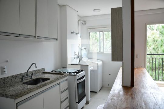 Cozinha de kitnet/studio para alugar com 1 quarto, 37m² em Granja Viana, Cotia