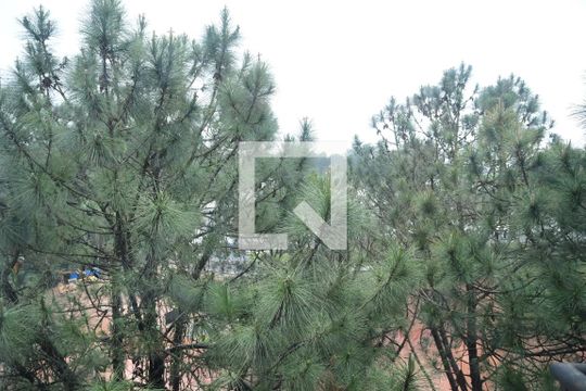 Vista da área de kitnet/studio para alugar com 1 quarto, 37m² em Granja Viana, Cotia