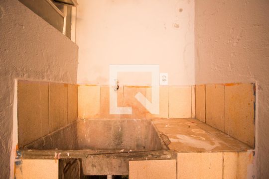 Área de Serviço de casa para alugar com 1 quarto, 80m² em Vila Sinha, São Paulo