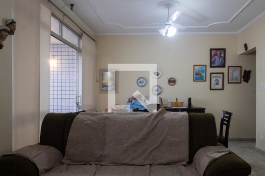 Sala de apartamento para alugar com 4 quartos, 90m² em Pitangueiras, Guarujá