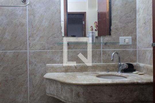 Banheiro Social 1 de apartamento para alugar com 4 quartos, 90m² em Pitangueiras, Guarujá