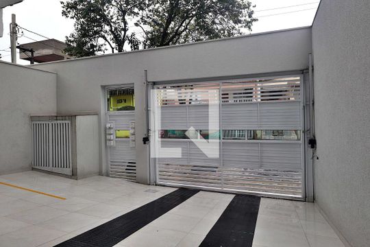 Garagem de apartamento para alugar com 2 quartos, 52m² em Parque João Ramalho, Santo André