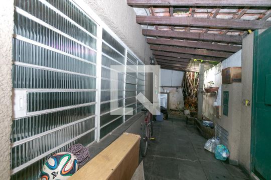 Entrada de casa à venda com 3 quartos, 200m² em Brooklin, São Paulo