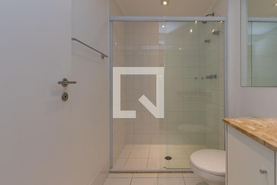 Banheiro de kitnet/studio à venda com 1 quarto, 50m² em Brooklin Paulista, São Paulo