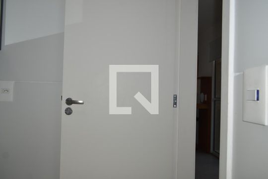 Banheiro de apartamento à venda com 1 quarto, 27m² em Sé, São Paulo
