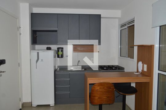 Cozinha de apartamento à venda com 1 quarto, 27m² em Sé, São Paulo