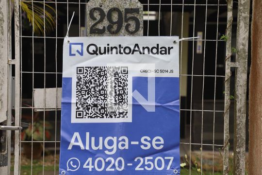 Fachada de apartamento para alugar com 2 quartos, 65m² em Canasvieiras, Florianópolis