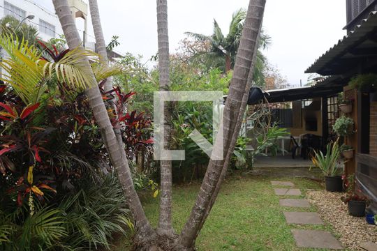 Área comum de apartamento para alugar com 2 quartos, 65m² em Canasvieiras, Florianópolis