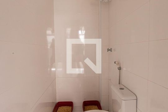 Banheiro de serviço de apartamento à venda com 2 quartos, 92m² em Chácara Santo Antônio (zona Leste), São Paulo