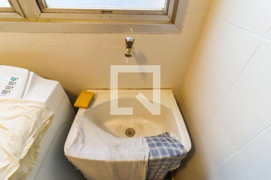Área de Serviço de apartamento para alugar com 2 quartos, 80m² em Vila Andrade, São Paulo