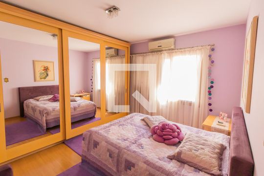 Quarto 1 de apartamento à venda com 3 quartos, 200m² em Centro, São Leopoldo