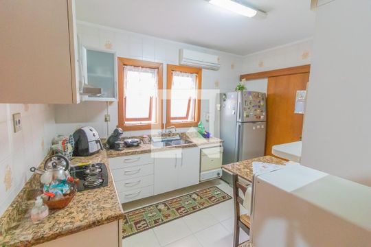 Cozinha de apartamento à venda com 3 quartos, 200m² em Centro, São Leopoldo