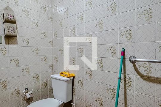 Banheiro de casa à venda com 4 quartos, 180m² em Vila Dom Pedro I, São Paulo