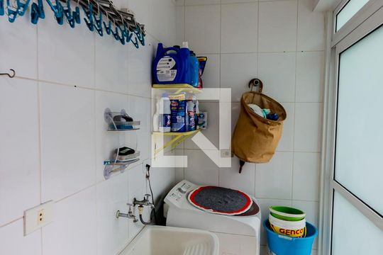 Área de Serviço de casa à venda com 3 quartos, 120m² em Utinga, Santo André
