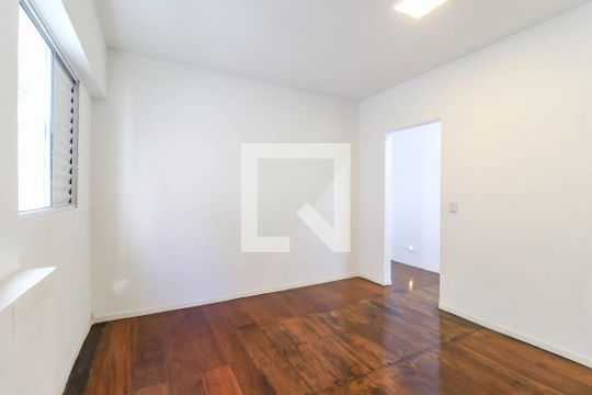 Sala 3 de casa para alugar com 8 quartos, 265m² em Chácara Santo Antônio (zona Sul), São Paulo