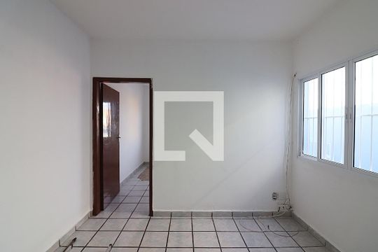 Sala de casa para alugar com 2 quartos, 100m² em Baeta Neves, São Bernardo do Campo