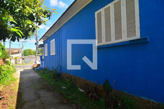 Pátio de casa à venda com 2 quartos, 102m² em Rio Branco, Canoas
